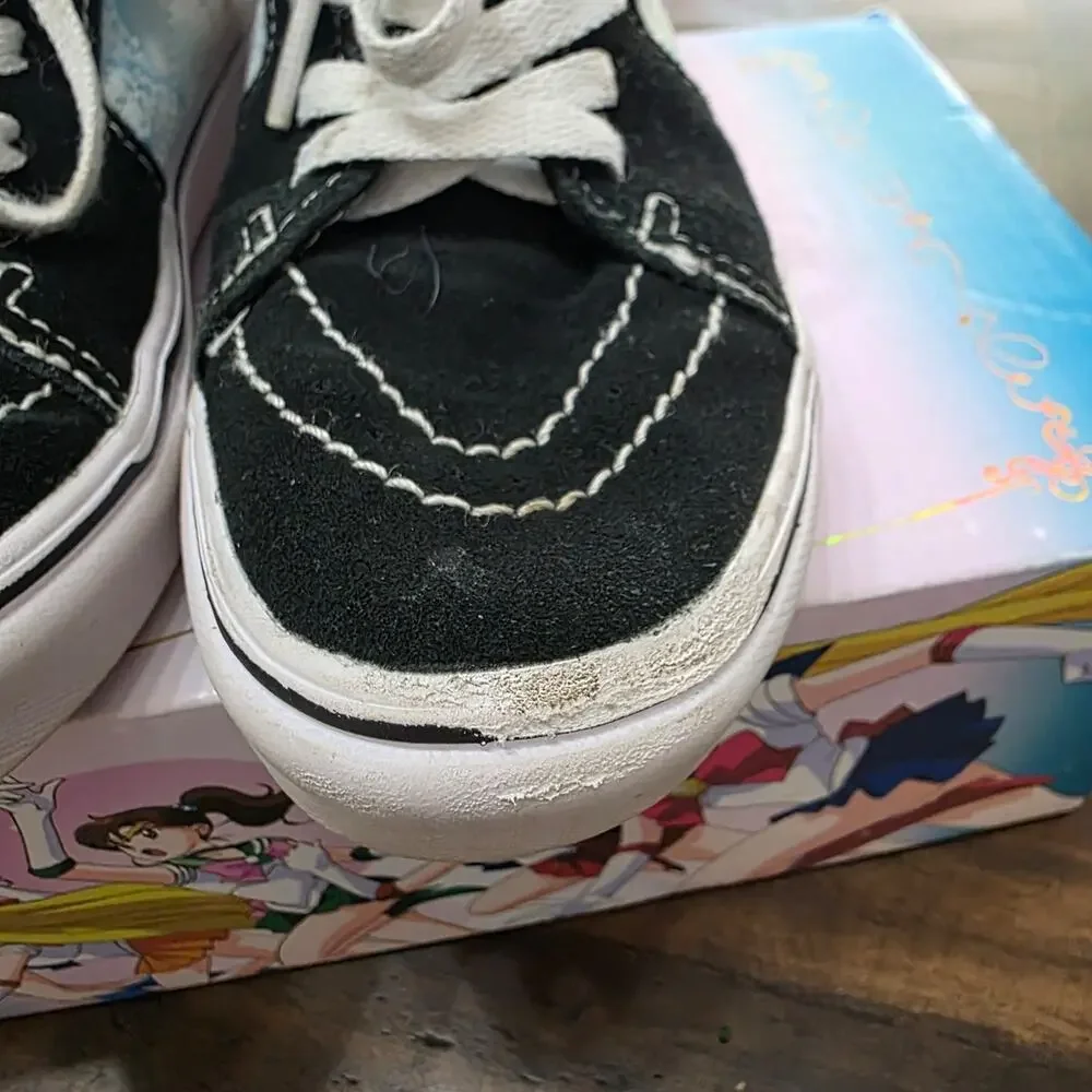 Vans x Sailor Moon Comfycush Sk8-Hi Pretty Guardians Kids Size 2.0